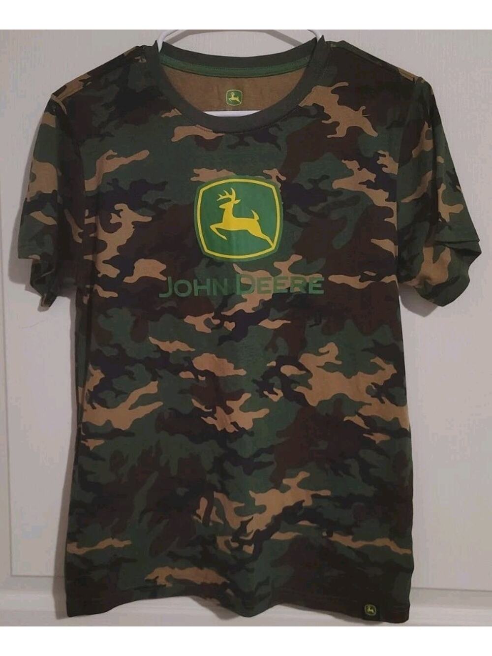 John Deere T-shirt Size Boys XXL 18 Camouflage Tractor Farm Ranch Yellow Green